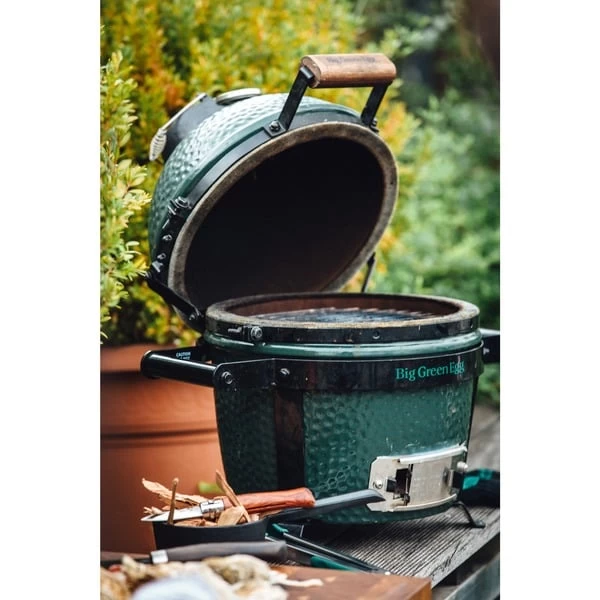 Big Green Egg Medium, Holzkohlegrill – Bild 13