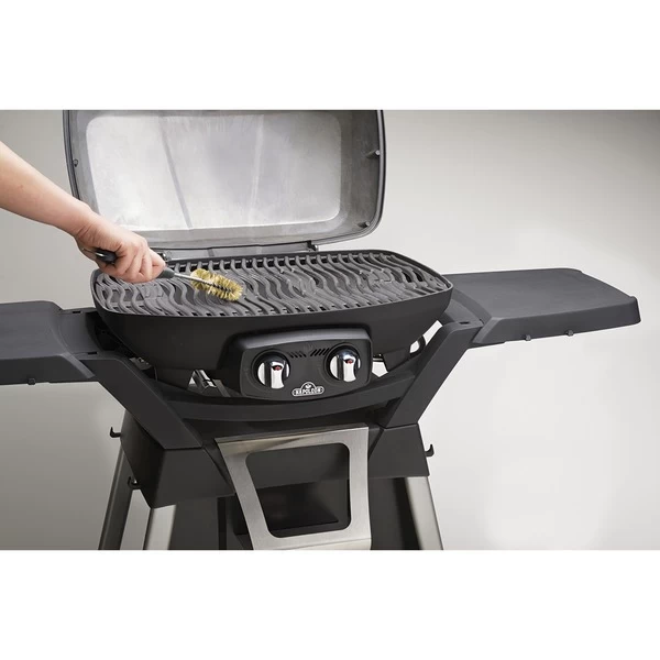 Napoleon 3-seitige Grill-Reinigungsbürste, Klein, Grill-Reinigungsbürste – Bild 3